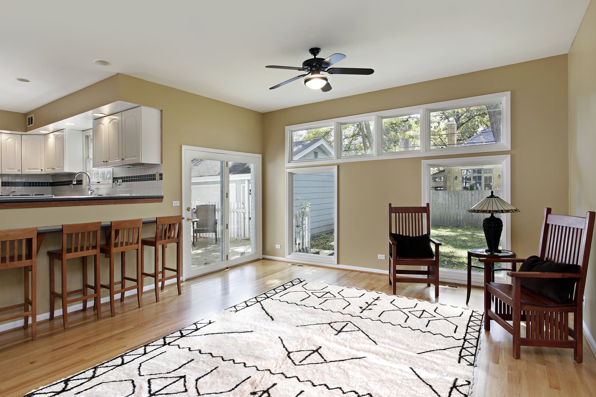 Ivory Geometric Border Beni Ourain Rug