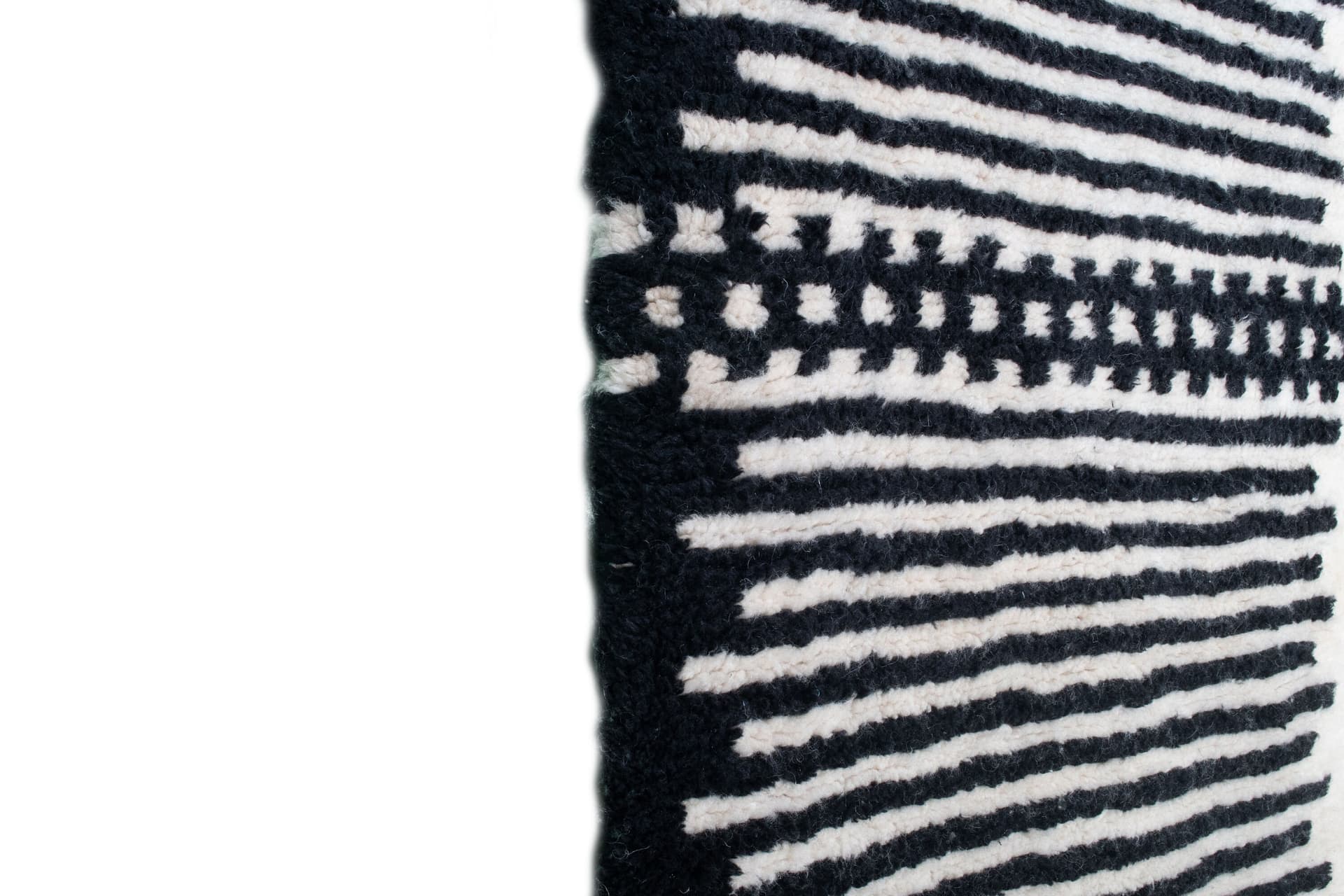 Moroccan Rug Beni Ourain 5x7 Wool Black Ivory Minimalist Living Room