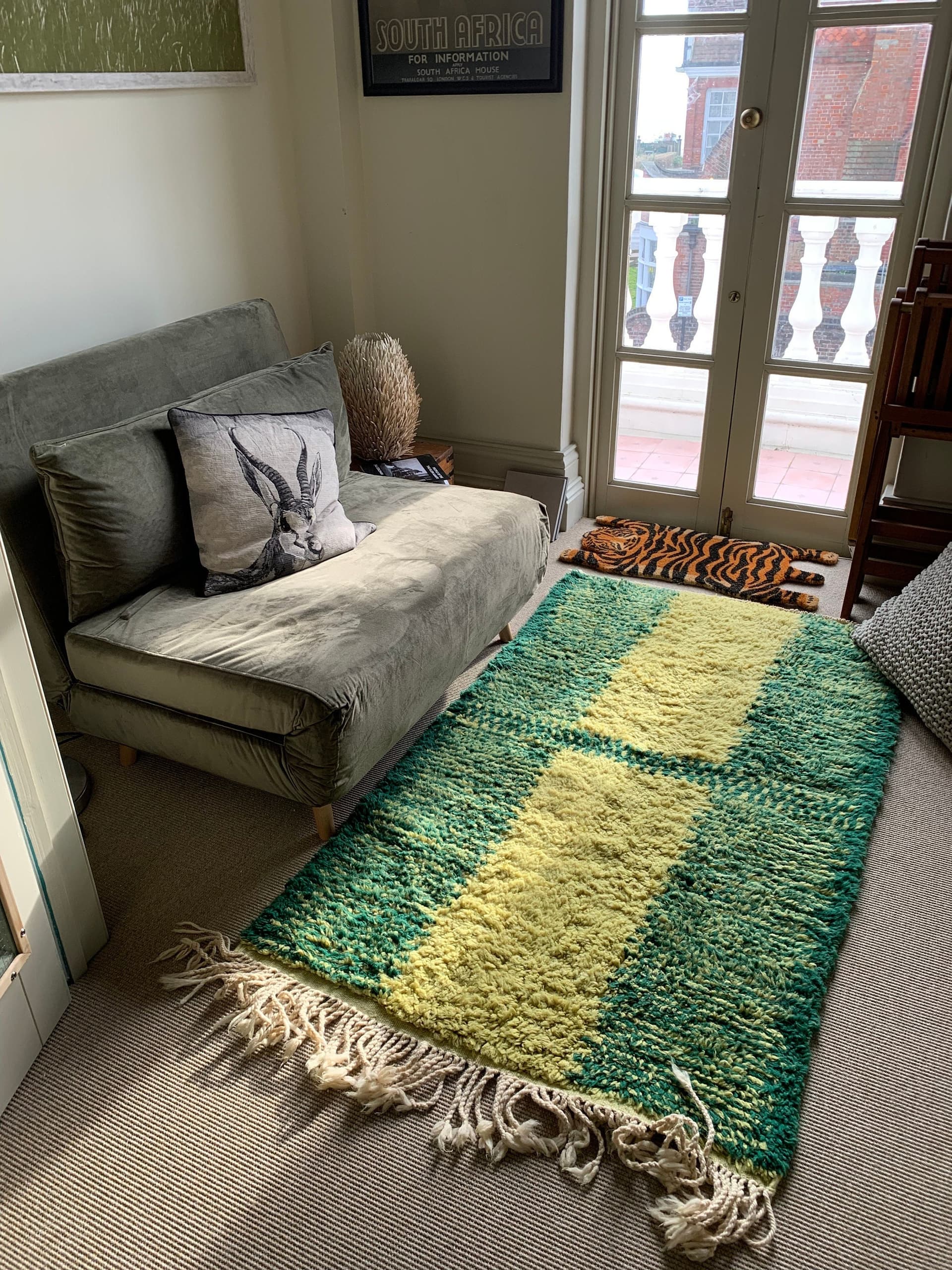 Green Ivory Striped Beni Mrirt Rug