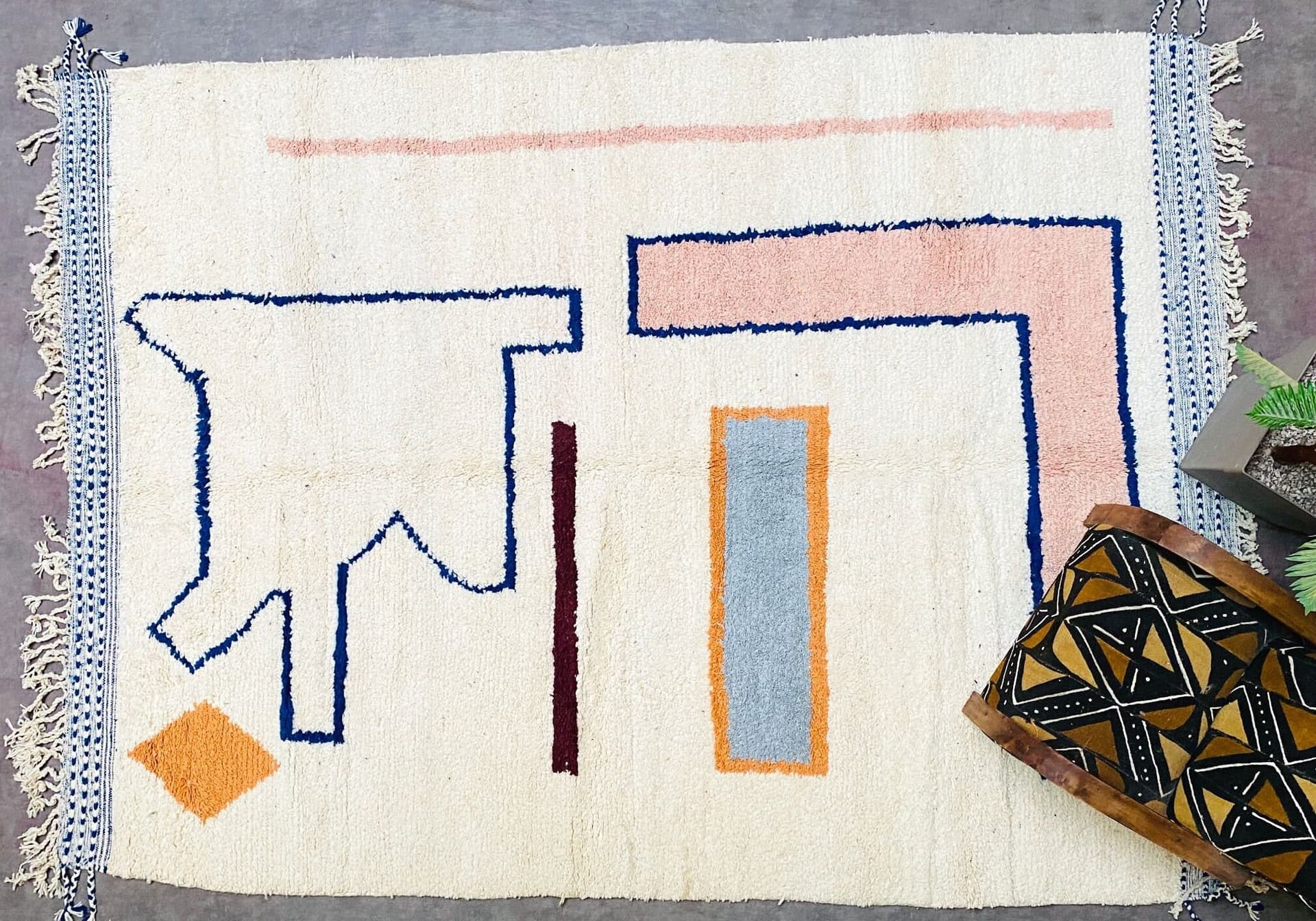 Neutral Linear Beni Ourain Rug
