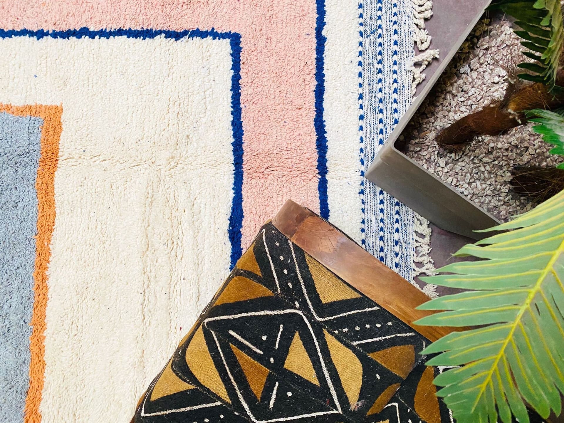 Neutral Linear Beni Ourain Rug