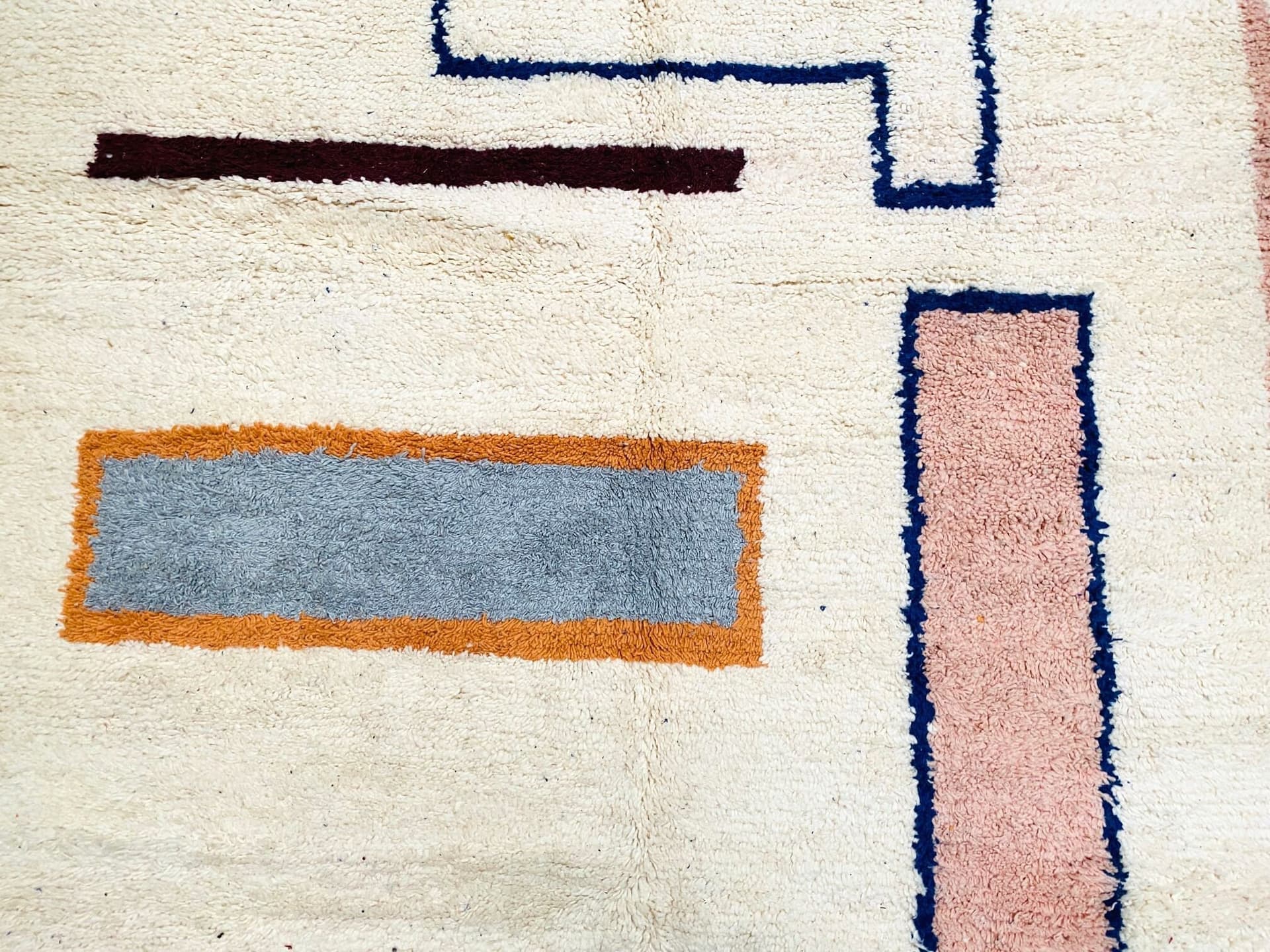 Neutral Linear Beni Ourain Rug