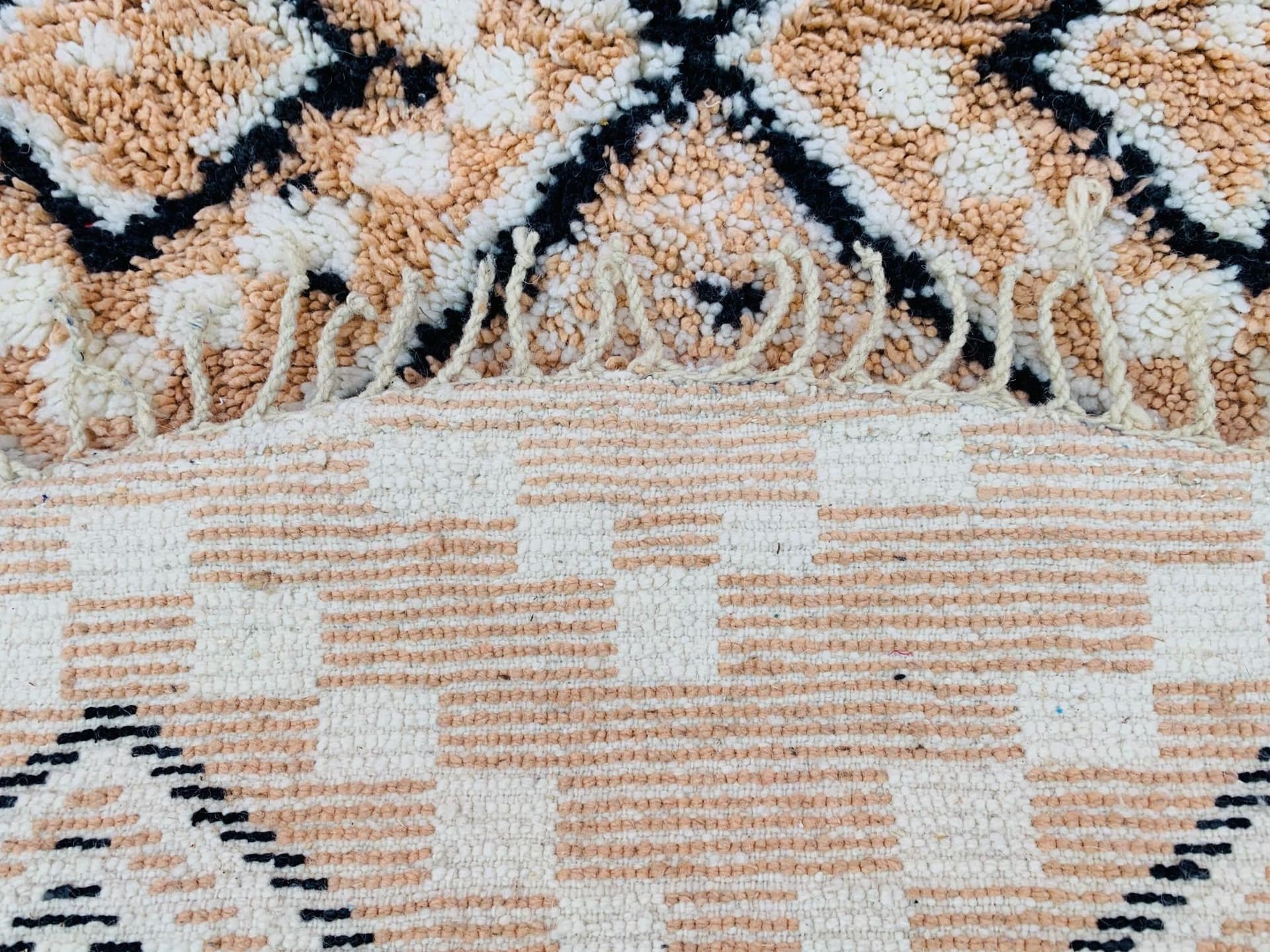 Neutral Geometric Round Beni Ourain Rug