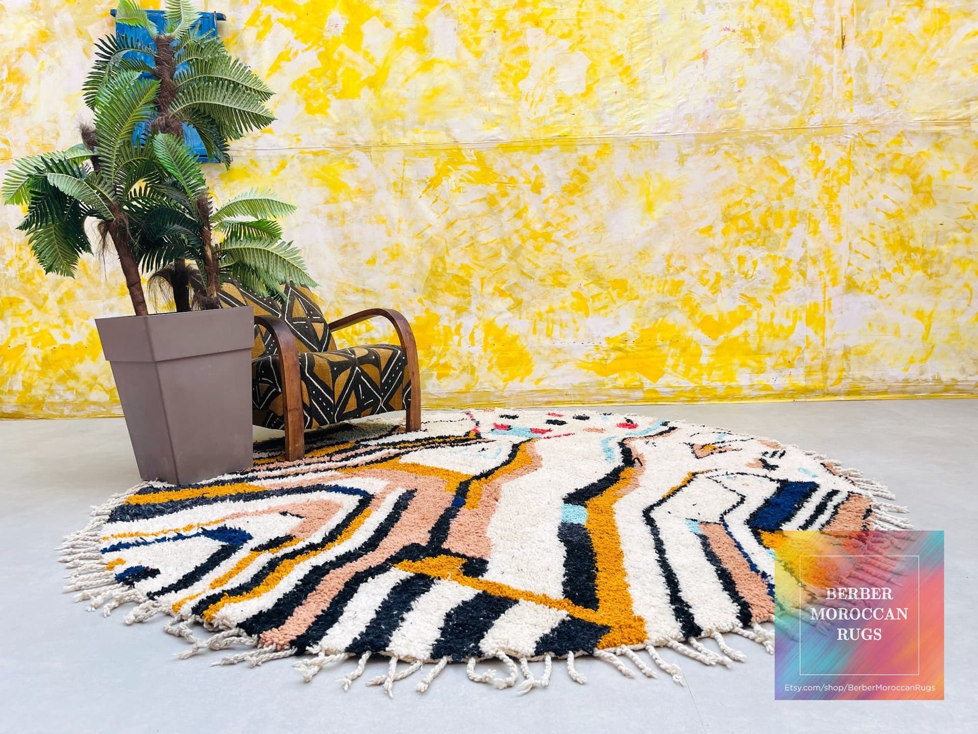 Multicolor Abstract Round Rug